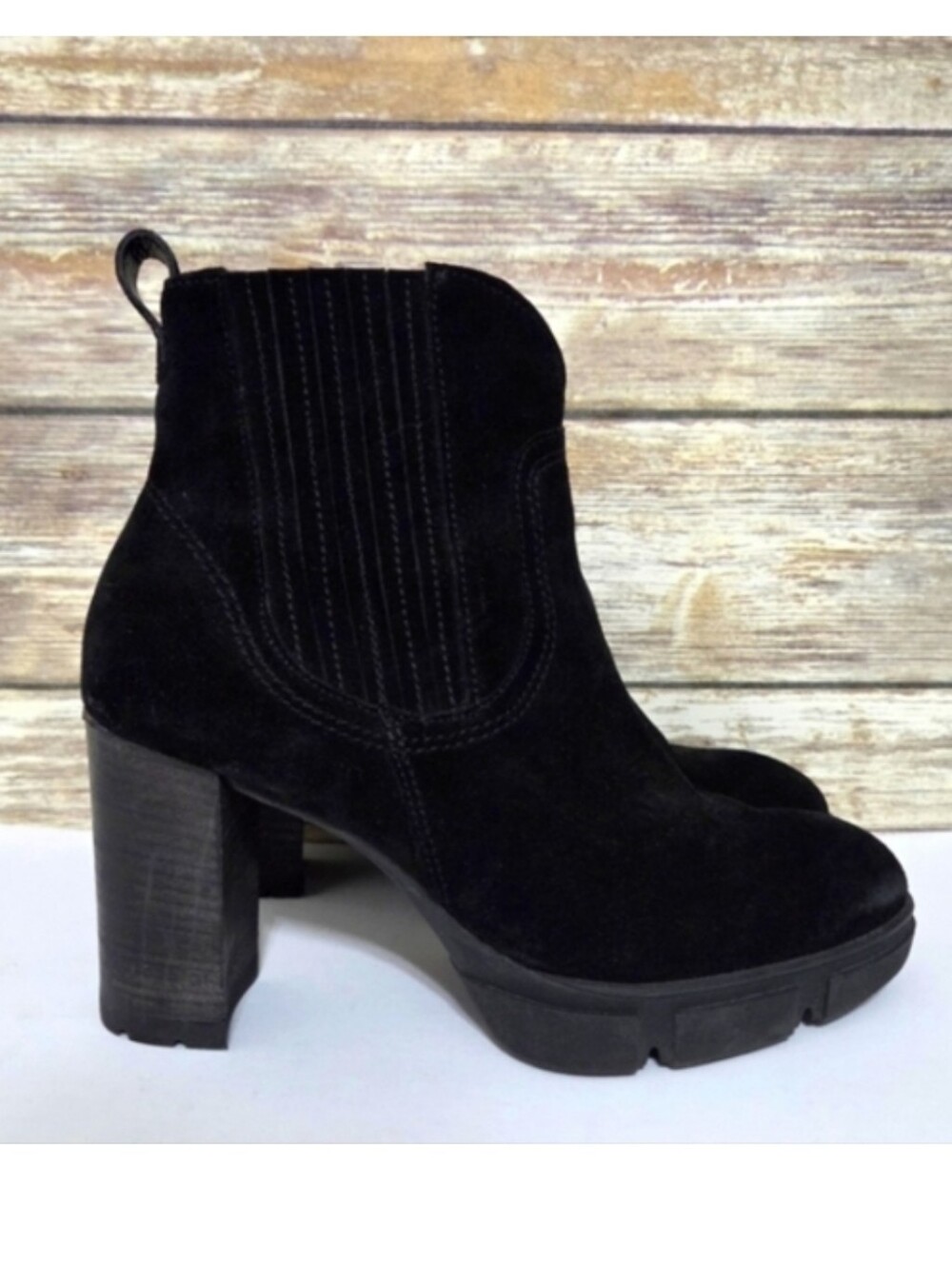 Paul Green Nadia Black Suede Lug Sole Ankle Bootie Boots Size 7.5